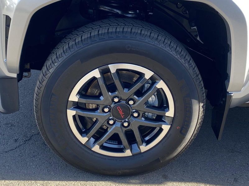2024 Toyota Tacoma TRD SportImage 10