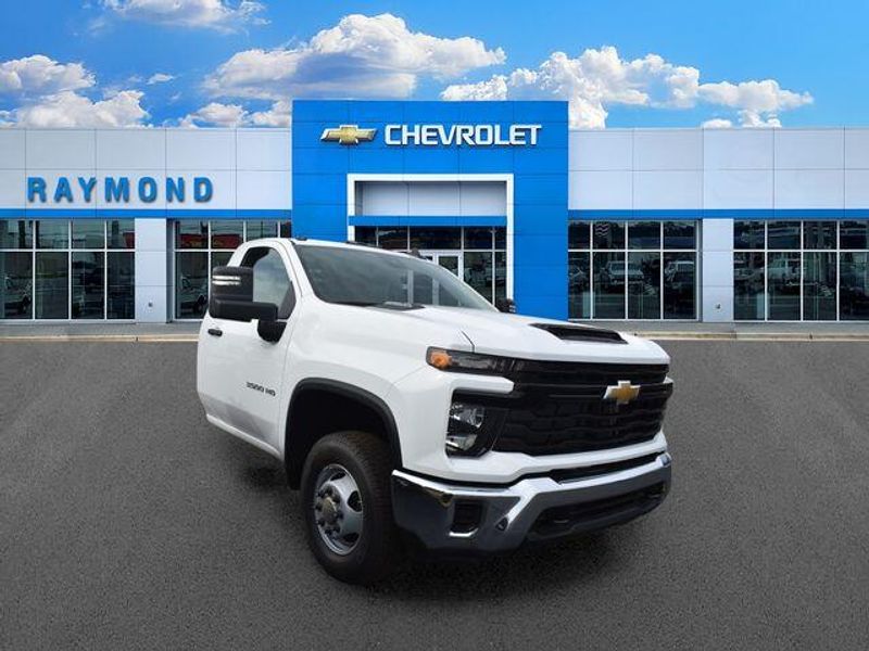 New 2026 Chevrolet Silverado 3500HD Work TruckImage 11