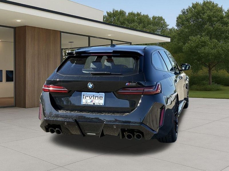 New 2026 BMW M5 BaseImage 9