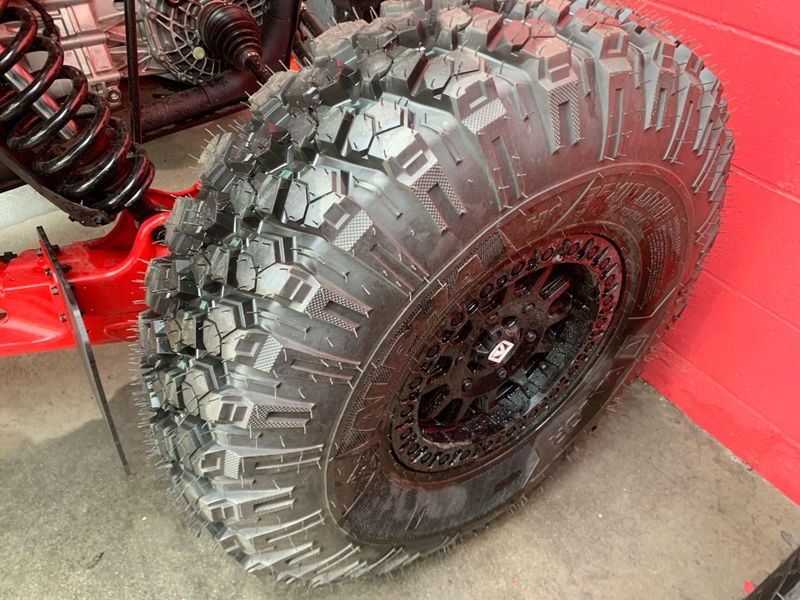 New 2025 Can-Am MAVERICK R MAX X 999T DCT Image 11
