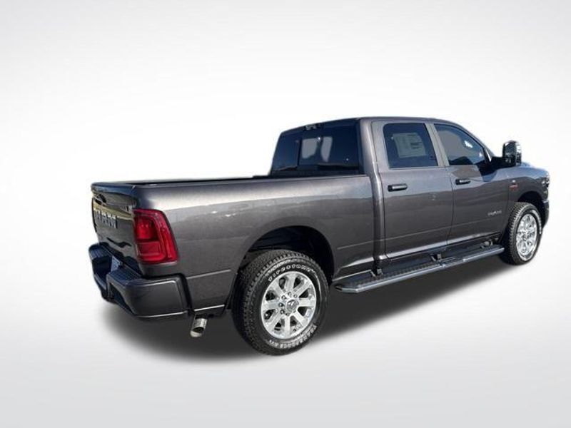 2026 RAM 2500 Laramie Crew Cab 4x2 6'4' Box