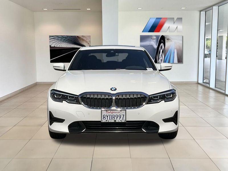 2022 BMW 3 Series 330iImage 3