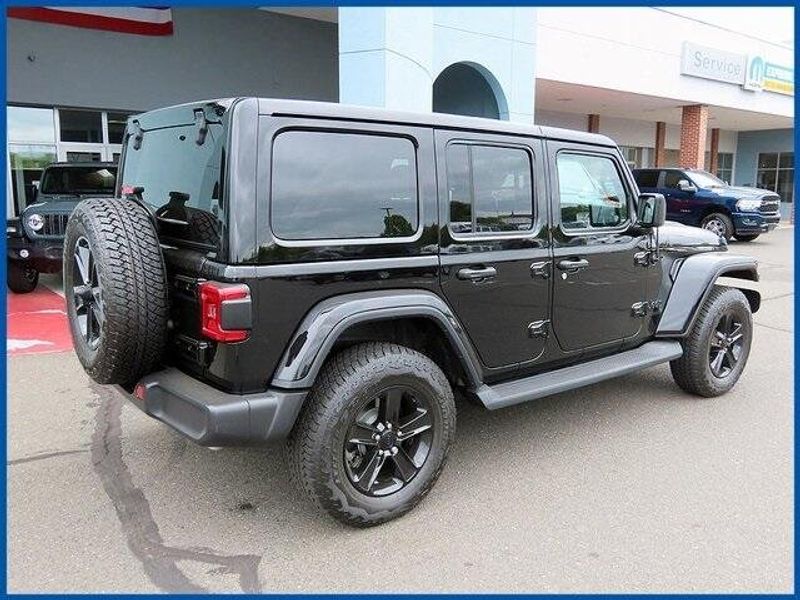 2021 Jeep Wrangler Unlimited Sahara AltitudeImage 7