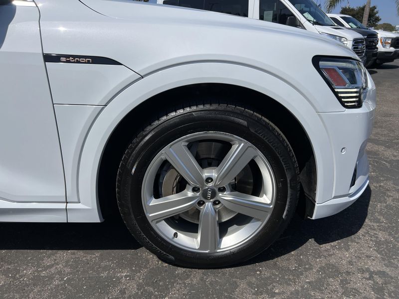 Used 2019 Audi e-tron Premium PlusImage 33