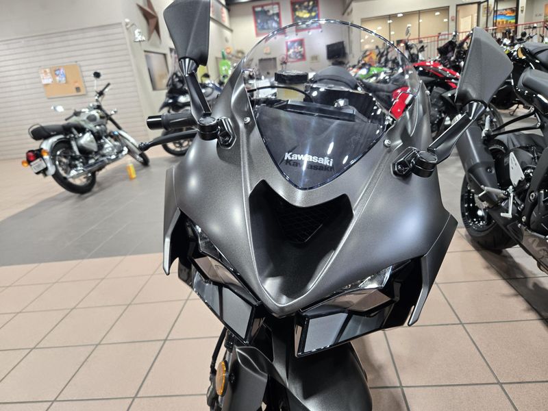 NEW 2026 KAWASAKI NINJA ZX6R Image 8