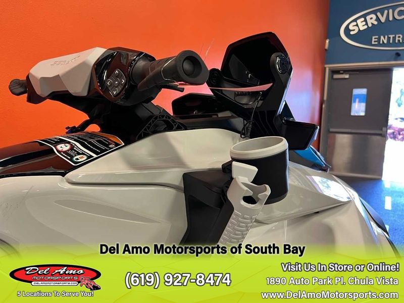 2023 Sea-Doo 33PA  in a WHITE / GULF STREAM BLUE exterior color. Del Amo Motorsports of South Bay (619) 547-1937 delamomotorsports.com 