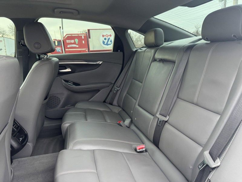 2019 Chevrolet Impala LTImage 11