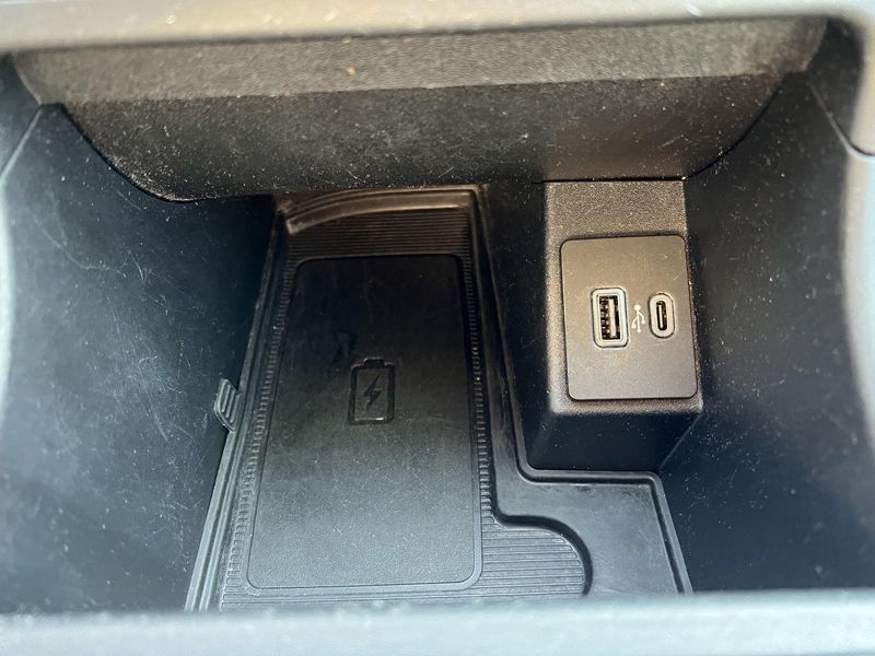 2022 Ford Edge Titanium photo 29