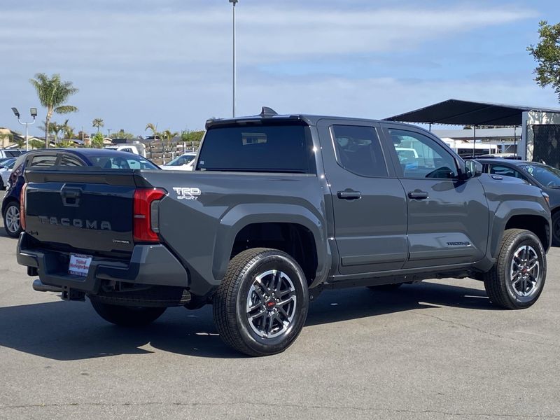 2025 Toyota Tacoma TRD Sport HybridImage 3