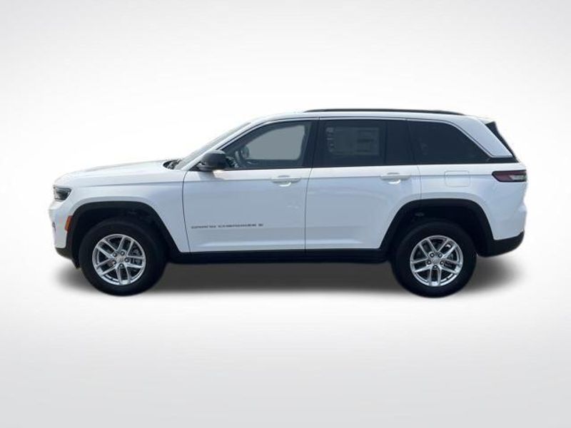 2025 Jeep Grand Cherokee Laredo X 4x4