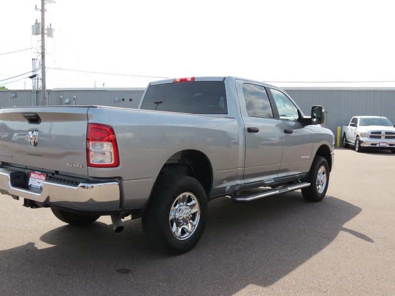 2024 RAM 2500 Big Horn 4x4 4dr Crew Cab 6.3 ft. SB PickupImage 4