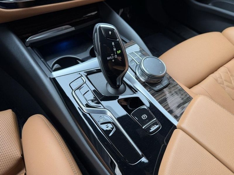 Used 2023 BMW 5 Series 530e iPerformanceImage 26