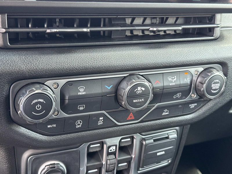 New 2026 Jeep Gladiator Sport S 4x4