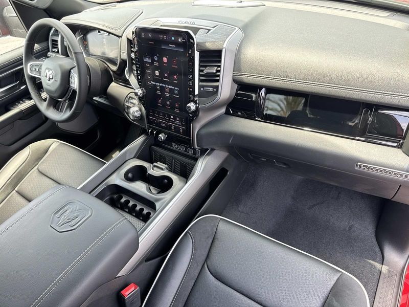 New 2026 RAM 1500 Laramie Crew Cab 4x4 6'4' Box