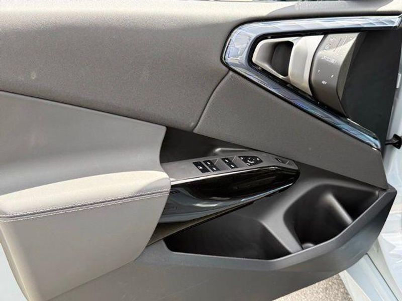 New 2026 BMW X3 30 xDriveImage 14