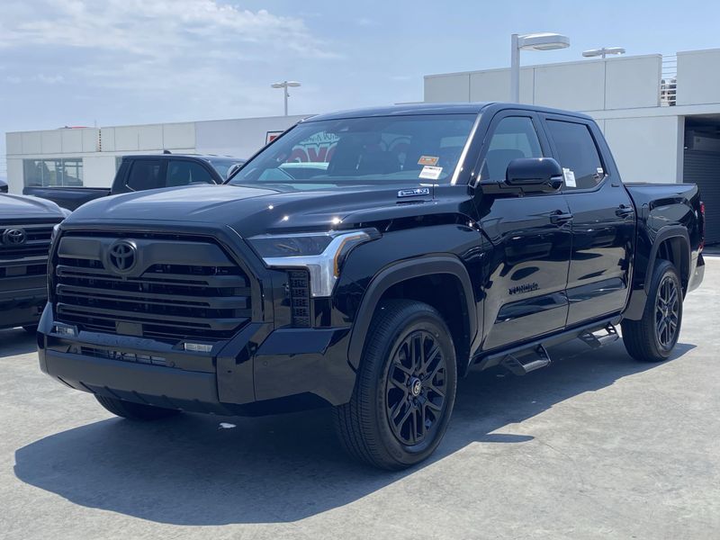 New 2025 Toyota Tundra Limited HybridImage 6