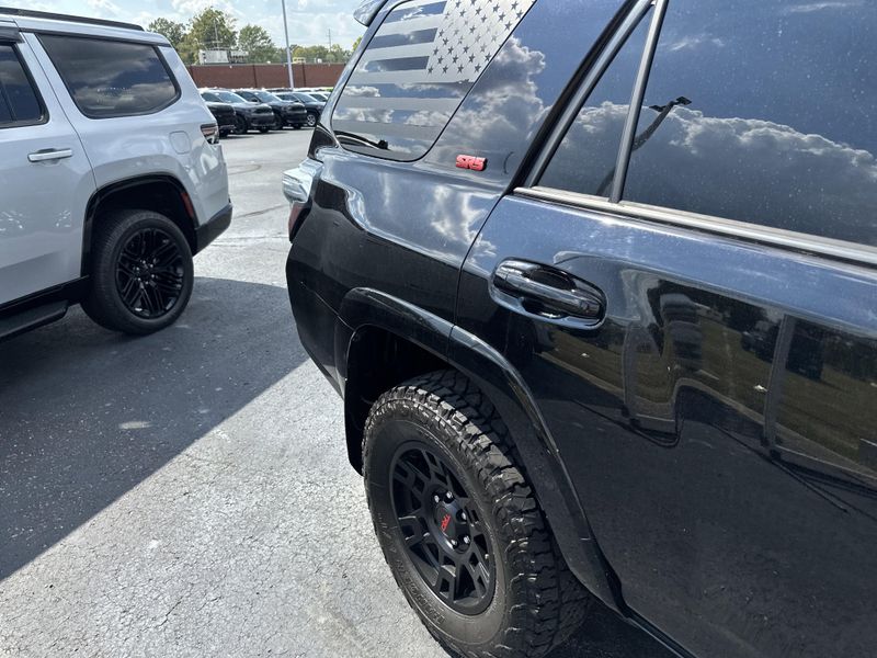 2020 Toyota 4Runner SR5 Premium photo 6