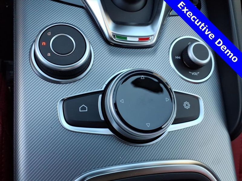 New 2025 Alfa Romeo Giulia RwdImage 23