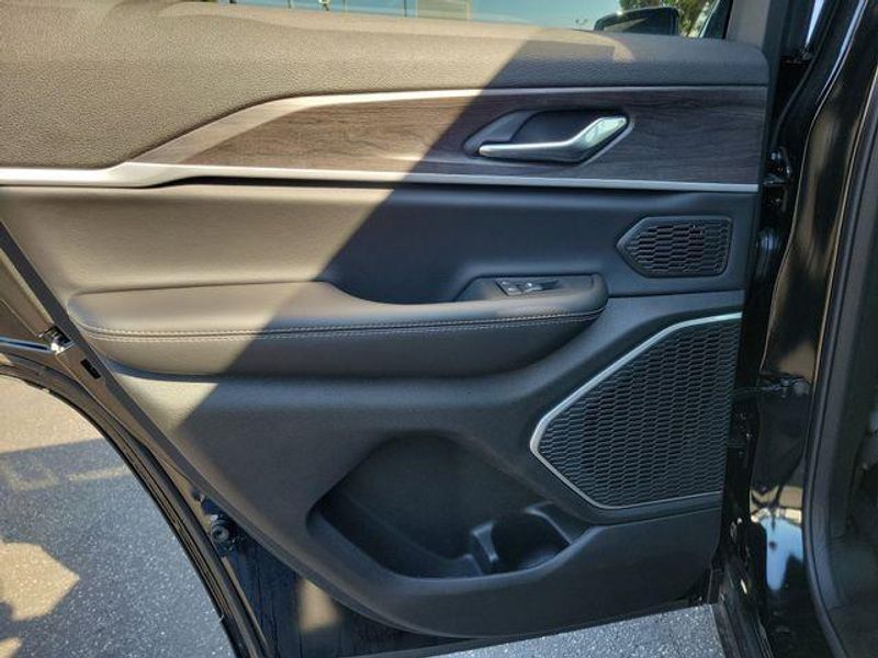 New 2026 Jeep Grand Cherokee Limited
