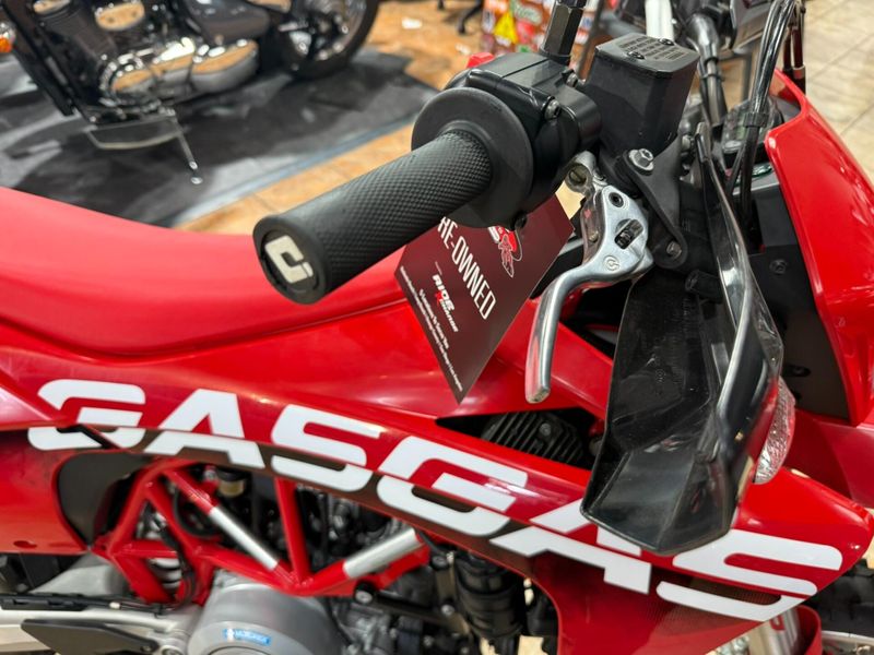 Used 2023 Other ES 700 Image 9