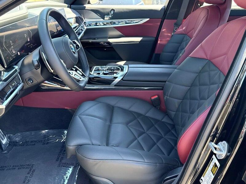 Used 2026 BMW 7 Series 740iImage 21