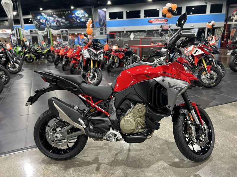 New 2025 Ducati MULTISTRADA V4 Image 2