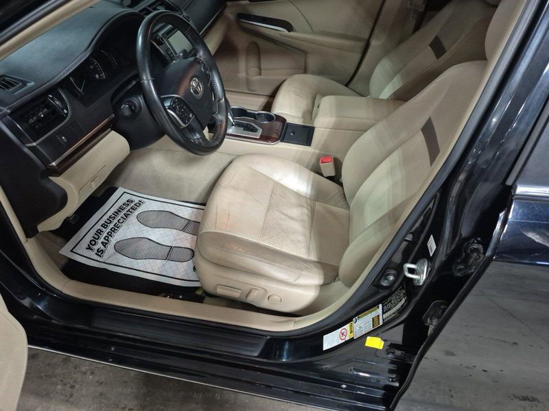 2012 Toyota Camry XLEImage 22