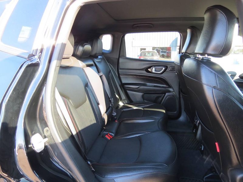 Used 2024 Jeep Compass Trailhawk 4x4 4dr SUVImage 30