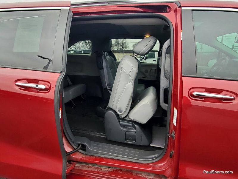 Used 2024 Toyota Sienna XLE