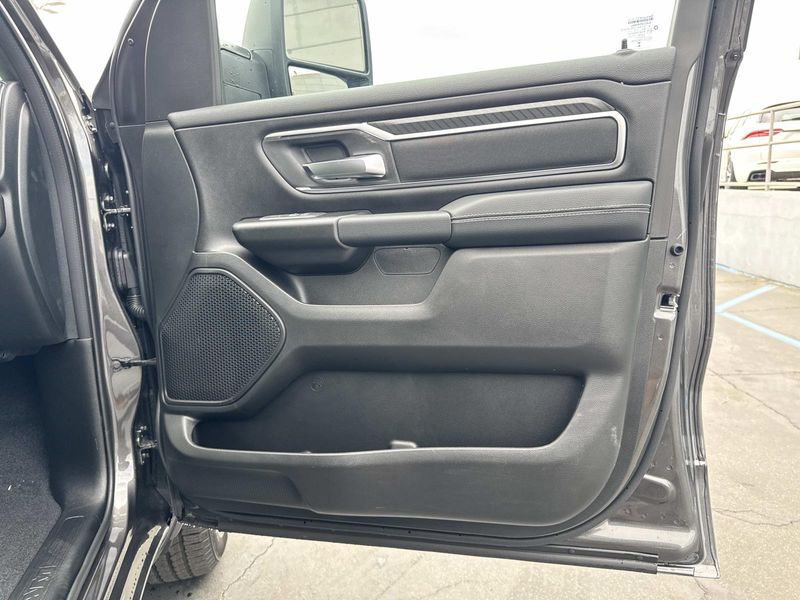 New 2026 RAM 1500 Big Horn Crew Cab 4x4 5'7' Box