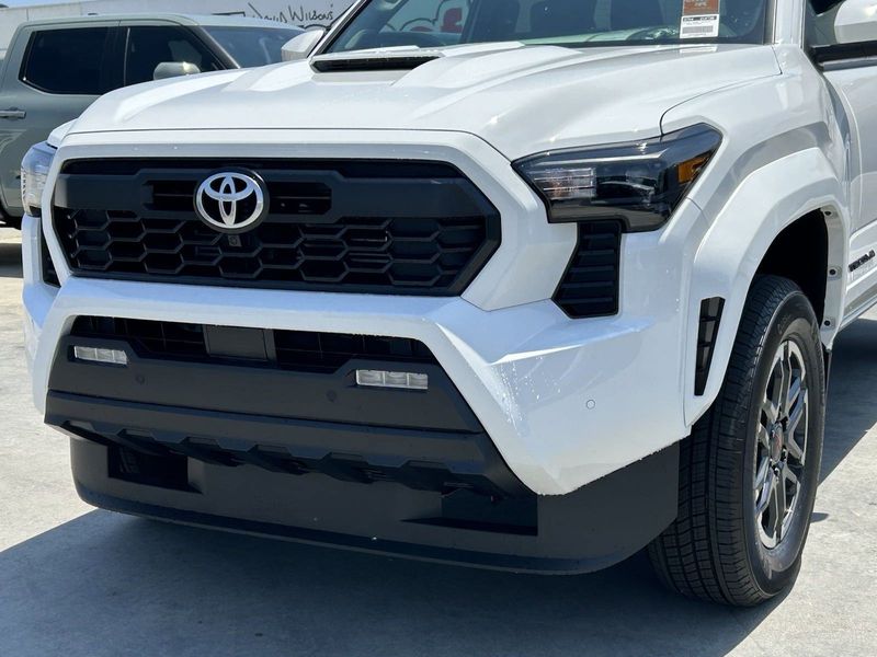 2024 Toyota Tacoma TRD SportImage 7