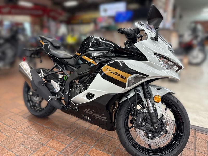 2026 Kawasaki NINJA ZX 4RR ABS