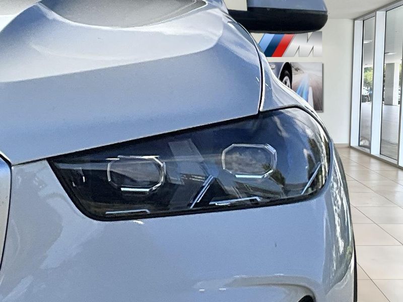 2025 BMW X5 xDrive50eImage 12