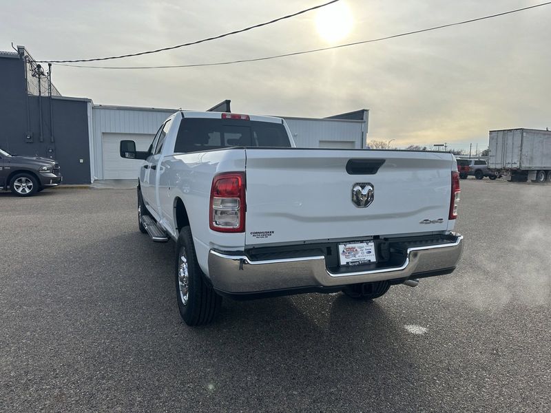 2024 RAM 3500 Tradesman Crew Cab 4x4 8