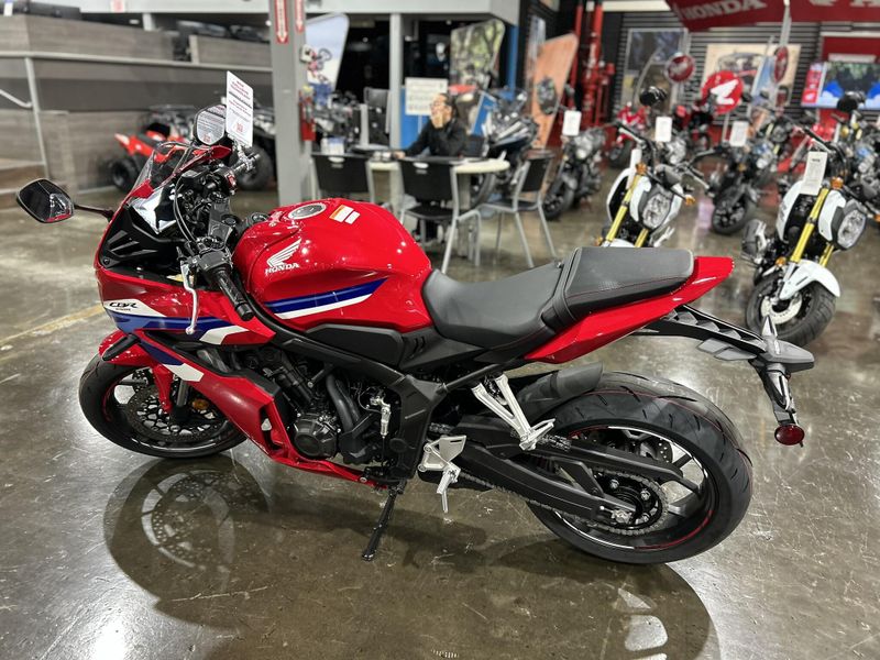 New 2024 Honda CBR650R ABS Image 17