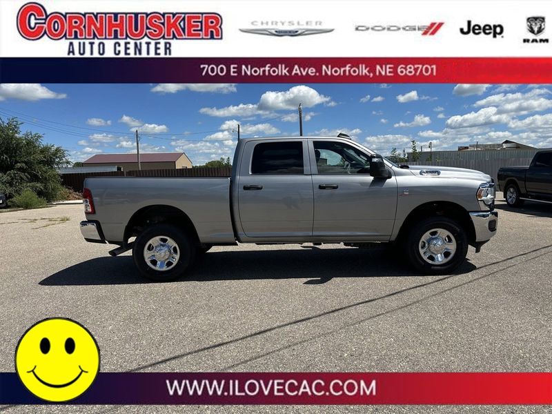 2023 RAM 3500 Tradesman Crew Cab 4x4 6