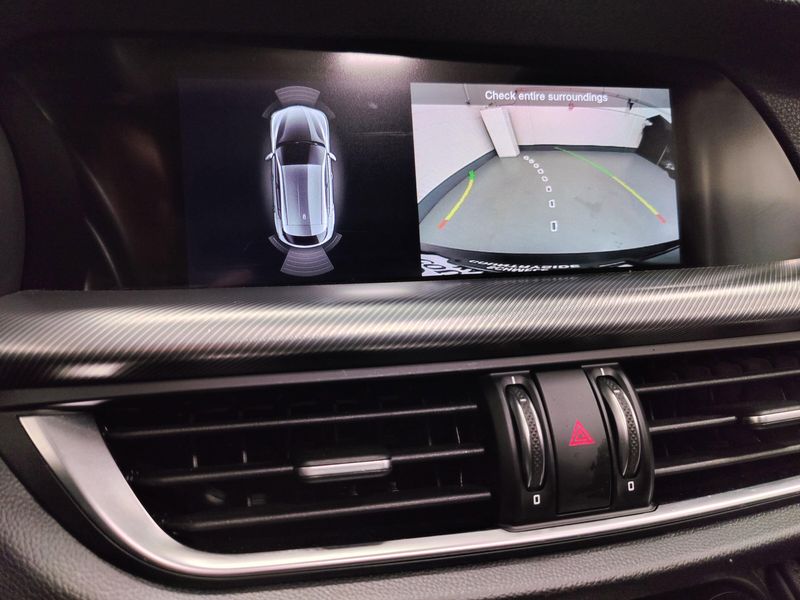 Used 2024 Alfa Romeo Stelvio Veloce AWD w/Sunrof/Activ AsstImage 28