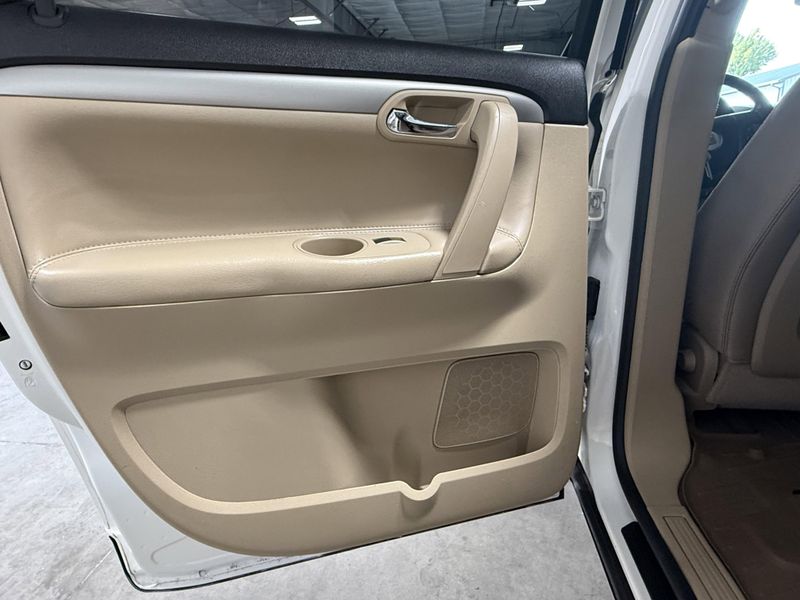 Used 2010 Saturn Outlook XE PremiumImage 20