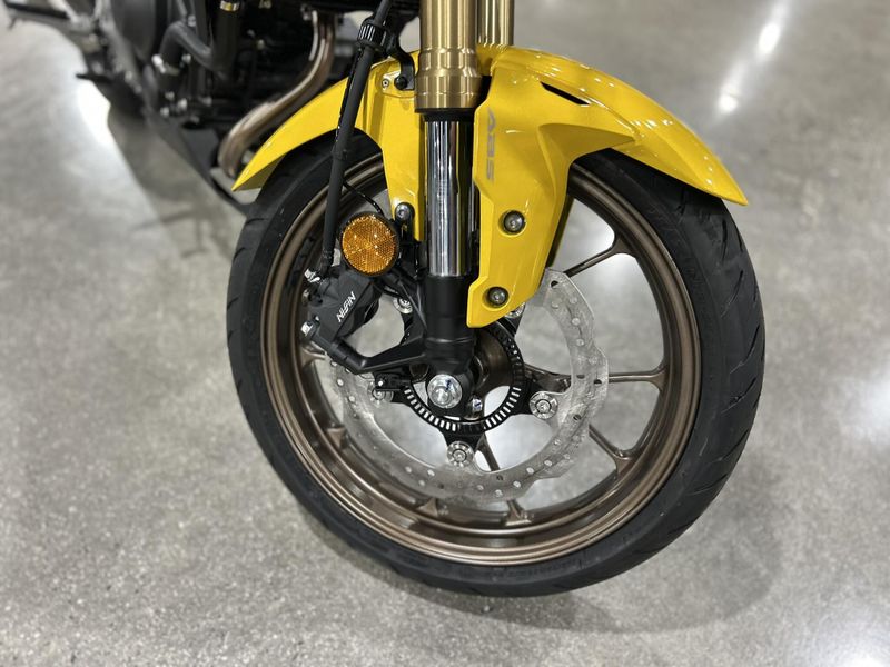 New 2025 Honda CB300R ABS Image 8