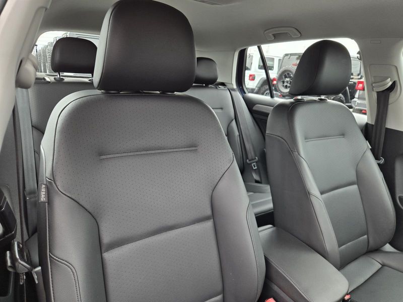 Used 2016 Volkswagen e-Golf 4dr HB SEL Premium