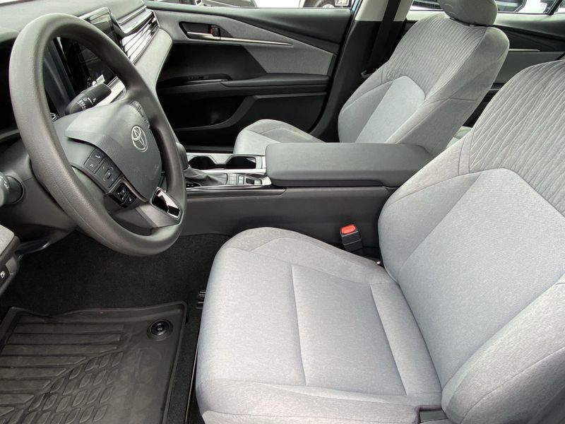 Used 2025 Toyota Camry LEImage 15