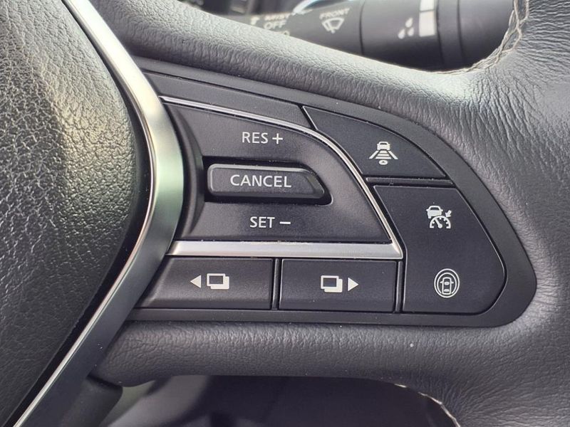 Used 2022 INFINITI Q50 SensoryImage 23
