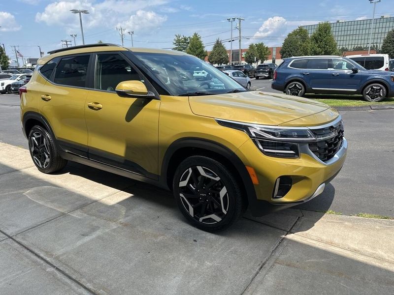 Used 2024 Kia Seltos SXImage 3