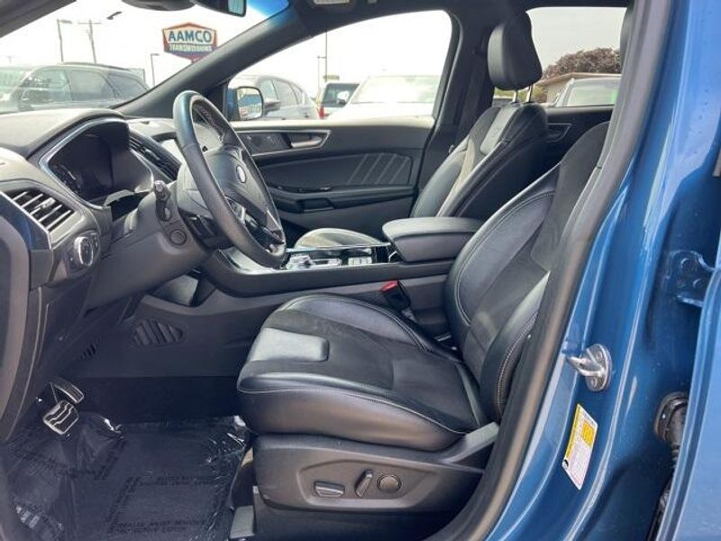 2020 Ford Edge STImage 11