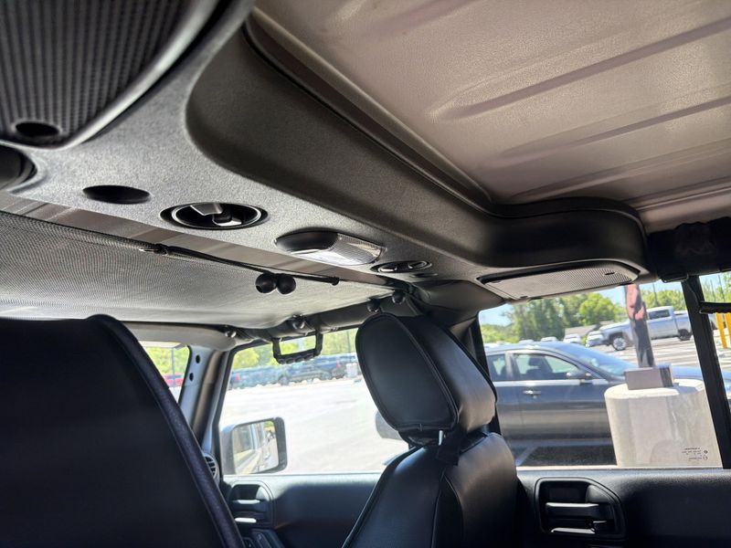 Used 2017 Jeep Wrangler Unlimited SportImage 28
