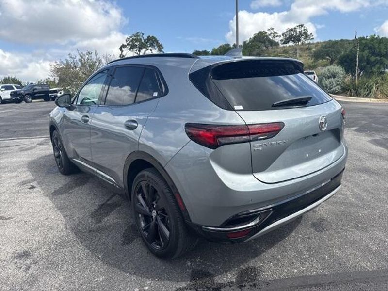 2023 Buick Envision Essence photo 7