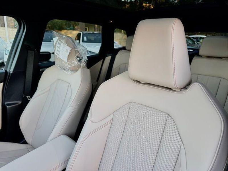 New 2026 BMW X3 30 xDriveImage 19