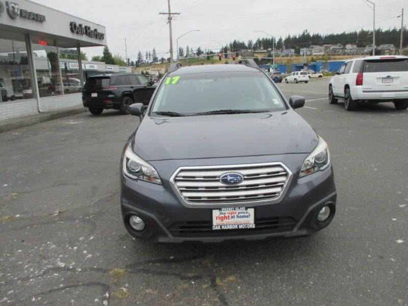 Used 2017 Subaru Outback PremiumImage 3