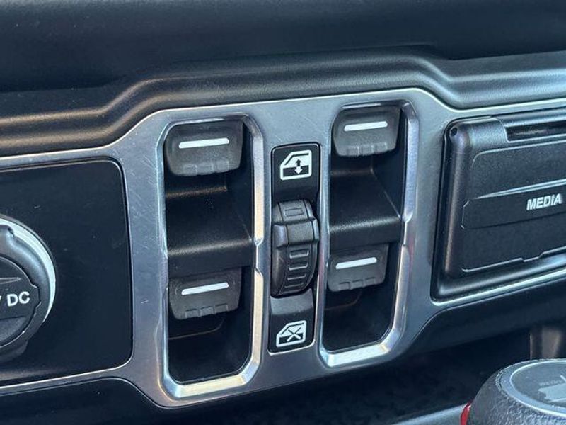 Used 2020 Jeep Wrangler Unlimited Sport SImage 24