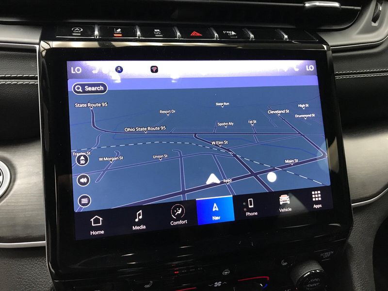 Used 2023 Jeep Grand Cherokee L LimitedImage 8